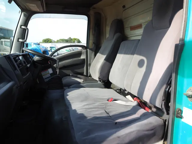 いすゞ エルフ PKG-NPR75N(2WD)の写真41