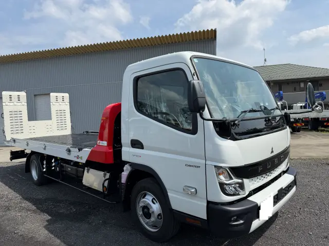 三菱 キャンター 2RG-FEB90(2WD)の写真7