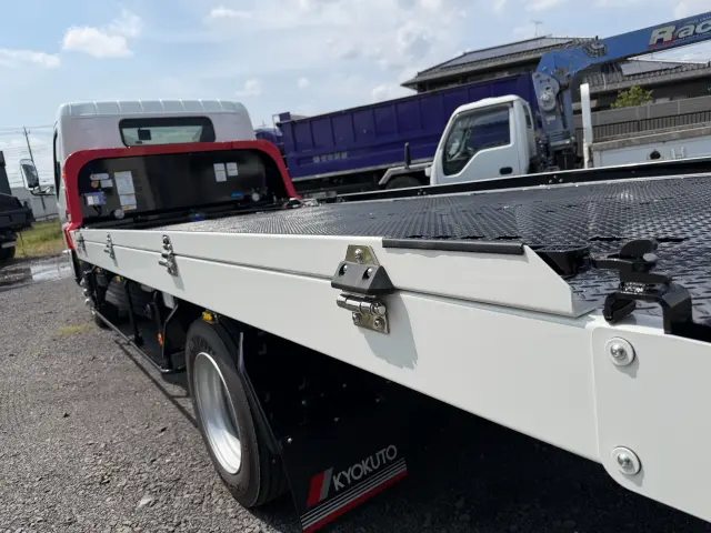 三菱 キャンター 2RG-FEB90(2WD)の写真11