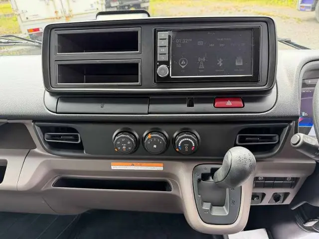 三菱 キャンター 2RG-FEB90(2WD)の写真32