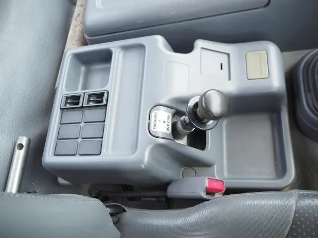 いすゞ フォワード PDG-FTR34S2(2WD)の写真46