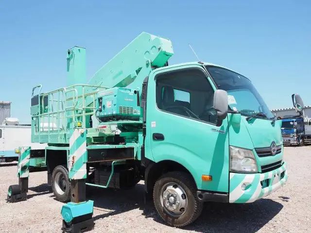 日野 デュトロ TKG-XZU700X(2WD)の写真1