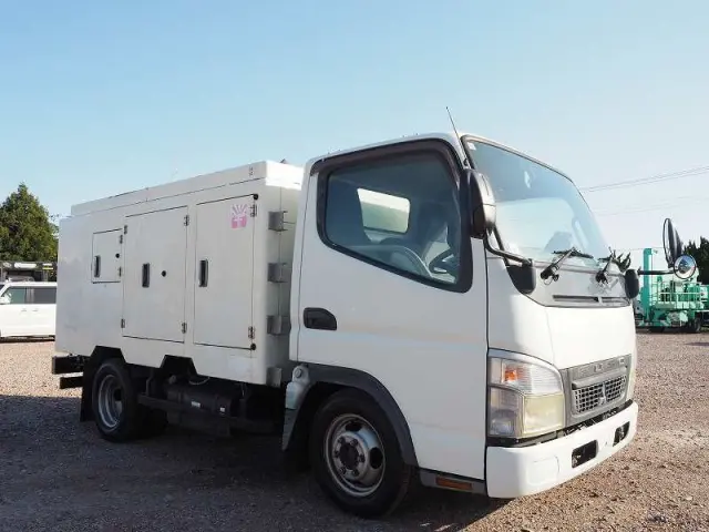 三菱 キャンターガッツ PDG-FB70B(2WD)の写真7