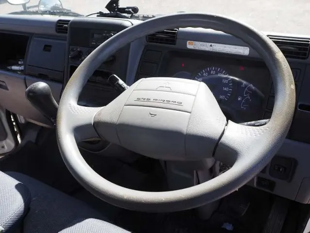 三菱 キャンターガッツ PDG-FB70B(2WD)の写真46