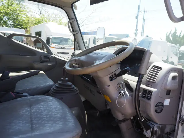 日野 デュトロ KK-XZU321T(2WD)の写真44