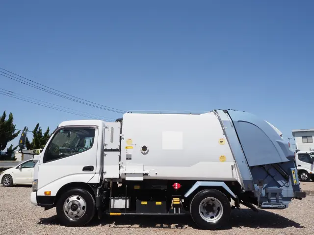 日野 デュトロ TPG-XZU600X(2WD)の写真2