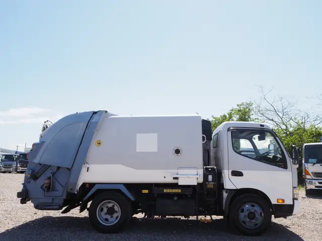 日野 デュトロ TPG-XZU600X(2WD)の写真6