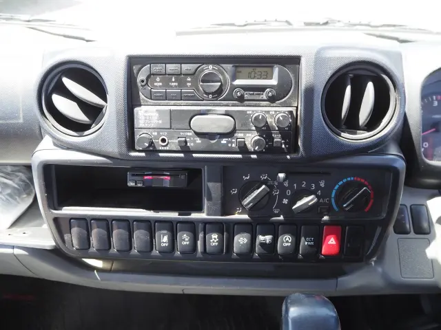 日野 デュトロ TPG-XZU600X(2WD)の写真45