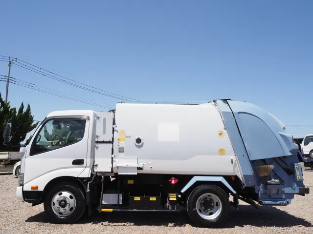 日野 デュトロ TPG-XZU600X(2WD)の写真2
