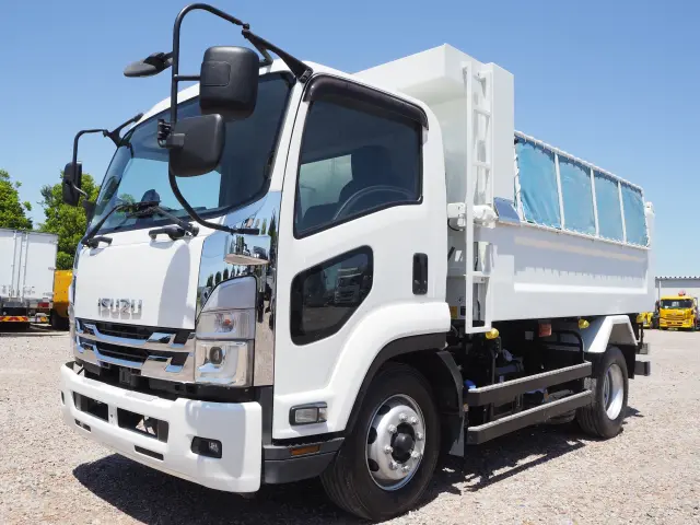 いすゞ フォワード 2RG-FTR90U2(2WD)の写真1
