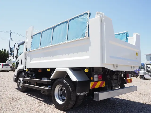 いすゞ フォワード 2RG-FTR90U2(2WD)の写真3
