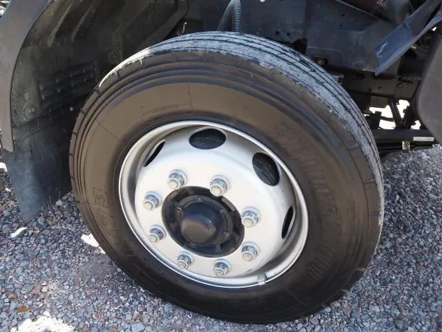 いすゞ フォワード 2RG-FTR90U2(2WD)の写真11