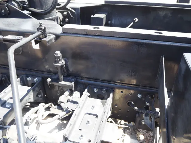いすゞ フォワード 2RG-FTR90U2(2WD)の写真14