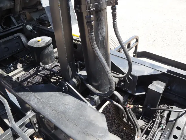 いすゞ フォワード 2RG-FTR90U2(2WD)の写真20