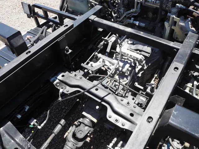 いすゞ フォワード 2RG-FTR90U2(2WD)の写真22