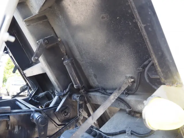 いすゞ フォワード 2RG-FTR90U2(2WD)の写真31