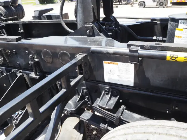 いすゞ フォワード 2RG-FTR90U2(2WD)の写真33