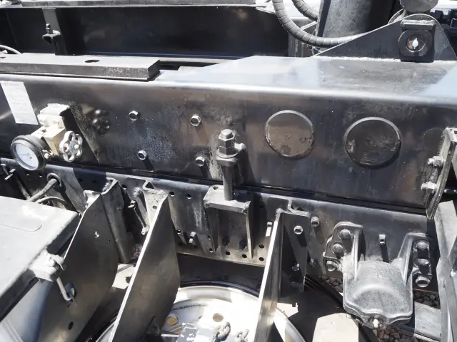 いすゞ フォワード 2RG-FTR90U2(2WD)の写真34