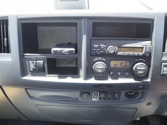 いすゞ フォワード 2RG-FTR90U2(2WD)の写真46