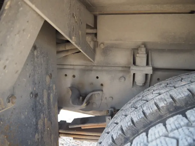 いすゞ エルフ SKG-NKR85YN(2WD)の写真32