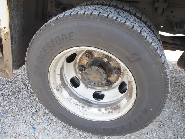 いすゞ エルフ SKG-NKR85YN(2WD)の写真25