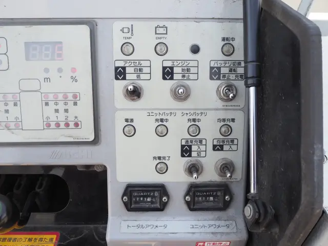 いすゞ エルフ SKG-NKR85YN(2WD)の写真33
