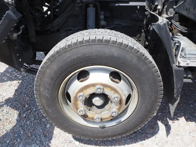 いすゞ エルフ SKG-NKR85YN(2WD)の写真38