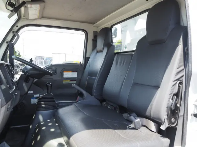 いすゞ エルフ SKG-NKR85YN(2WD)の写真45