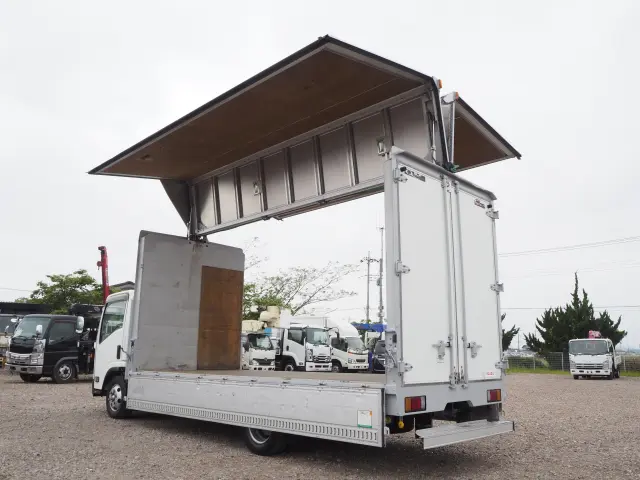 いすゞ エルフ BKG-NPR85AN(2WD)の写真11