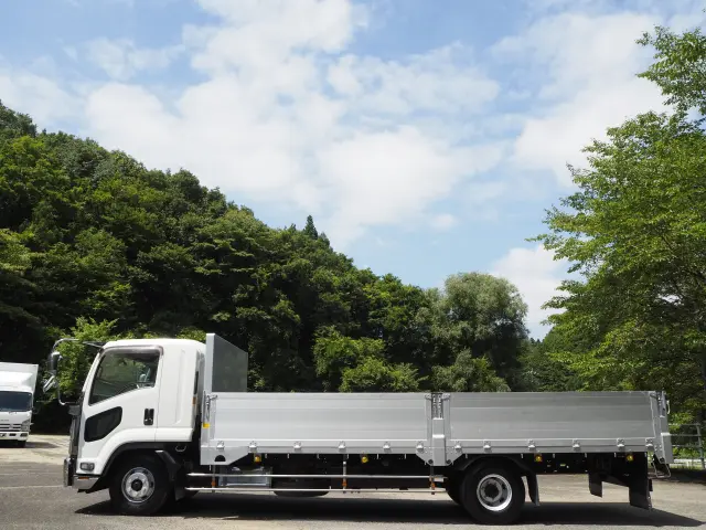 いすゞ フォワード TKG-FRR90S2(2WD)の写真2
