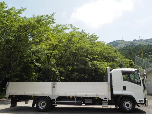いすゞ フォワード TKG-FRR90S2(2WD)の写真6