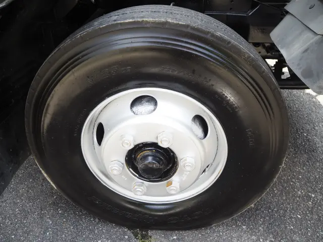 いすゞ フォワード TKG-FRR90S2(2WD)の写真15