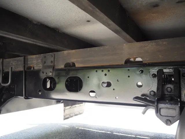 いすゞ フォワード TKG-FRR90S2(2WD)の写真22