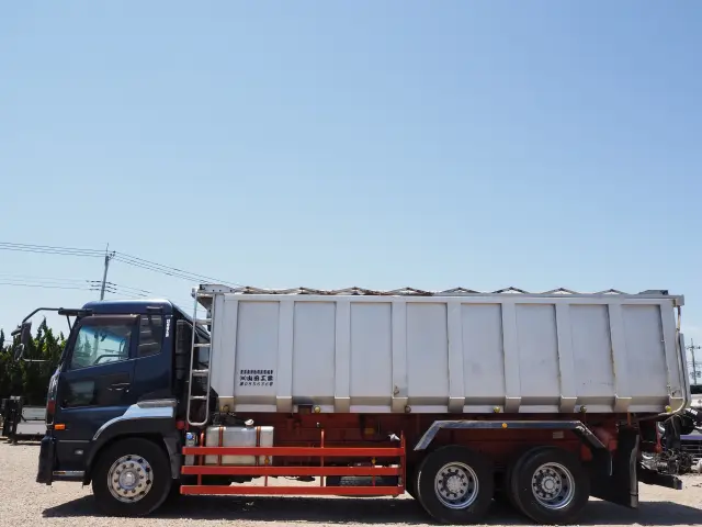 UD クオン LDG-CD5YL(6x2)の写真2