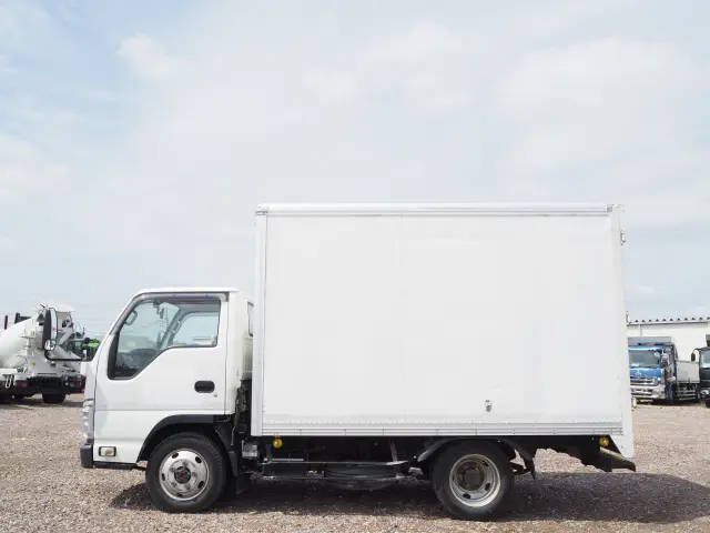 いすゞ エルフ TKG-NHS85AN(4WD)の写真2