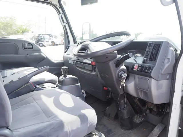 いすゞ エルフ TKG-NHS85AN(4WD)の写真40