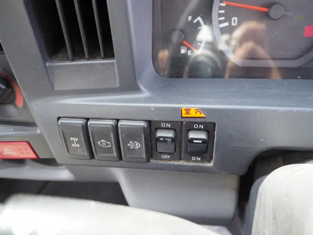 いすゞ エルフ TKG-NHS85AN(4WD)の写真45