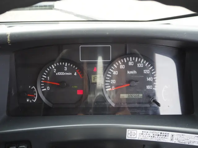 いすゞ エルフ TPG-NPR85AN(2WD)の写真50