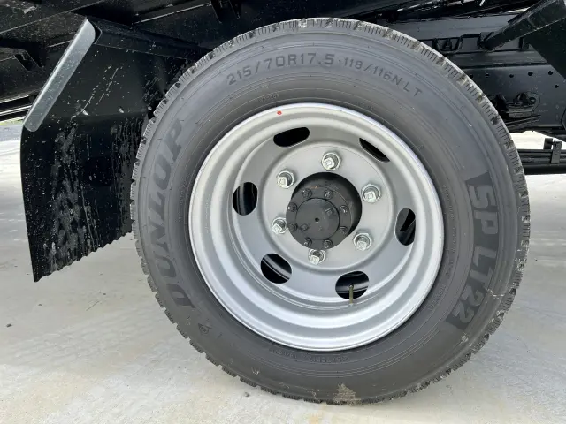 いすゞ エルフ 2TG-NPR88AM(2WD)の写真24