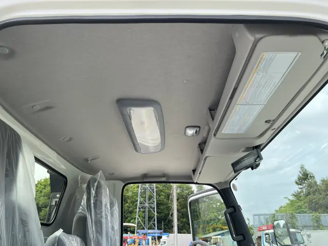 いすゞ エルフ 2TG-NPR88AM(2WD)の写真38