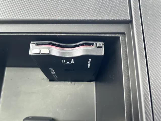 いすゞ エルフ 2TG-NPR88AM(2WD)の写真44