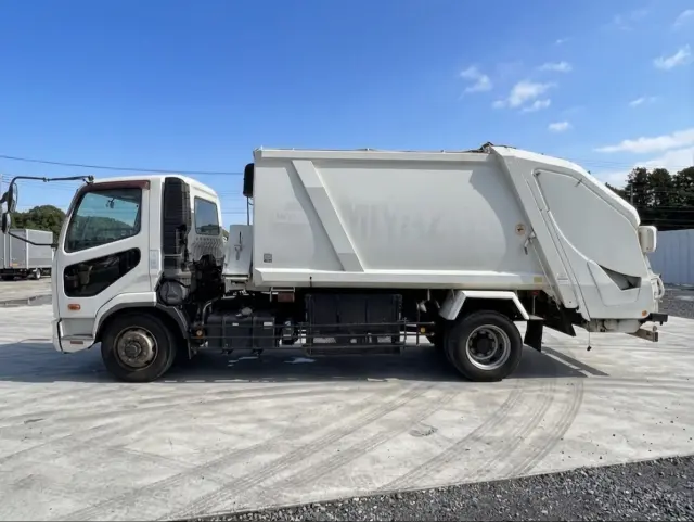 三菱 ファイター TKG-FK72FY(2WD)の写真6