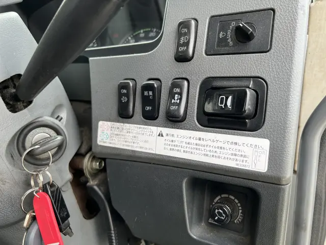 三菱 ファイター TKG-FK72FY(2WD)の写真46