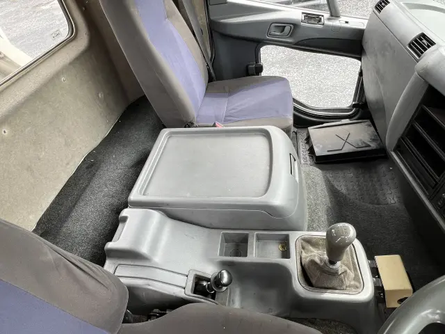 三菱 ファイター TKG-FK72FY(2WD)の写真47