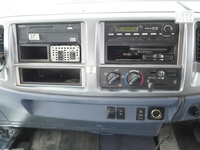 日野 レンジャー BDG-FE7JKWA(2WD)の写真46