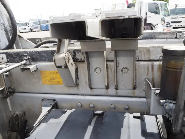 日野 プロフィア QPG-FS1AKDA(6x4)の写真15