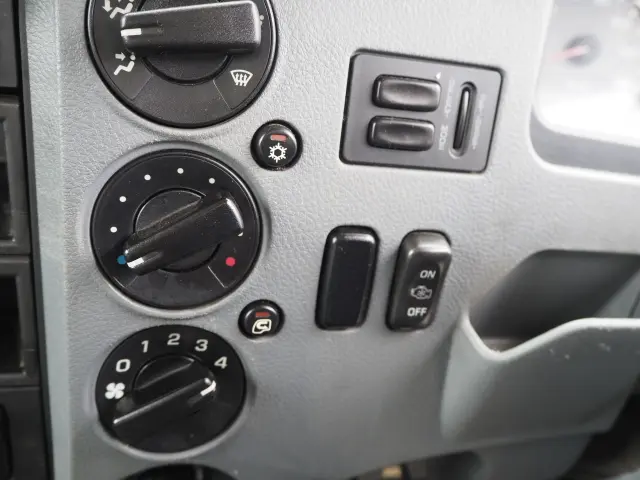 三菱 ファイター PJ-FK62FZ(2WD)の写真46
