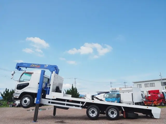 三菱 ファイター PJ-FQ62F(6x4)の写真2
