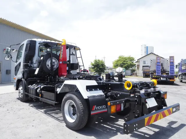 三菱 ファイター 2KG-FK72F(2WD)の写真3