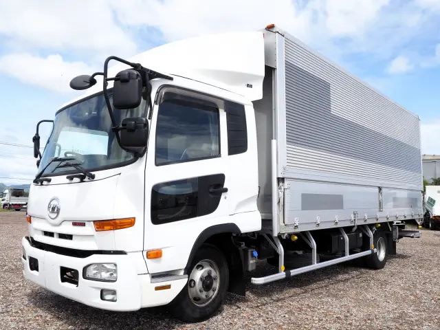 ＵＤ コンドル TKG-MK38C(2WD)の写真1